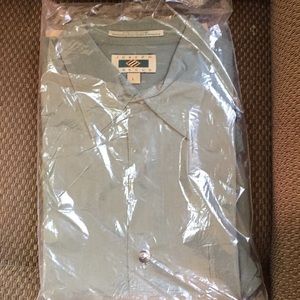 Men’s Olive  green shirt. Size L